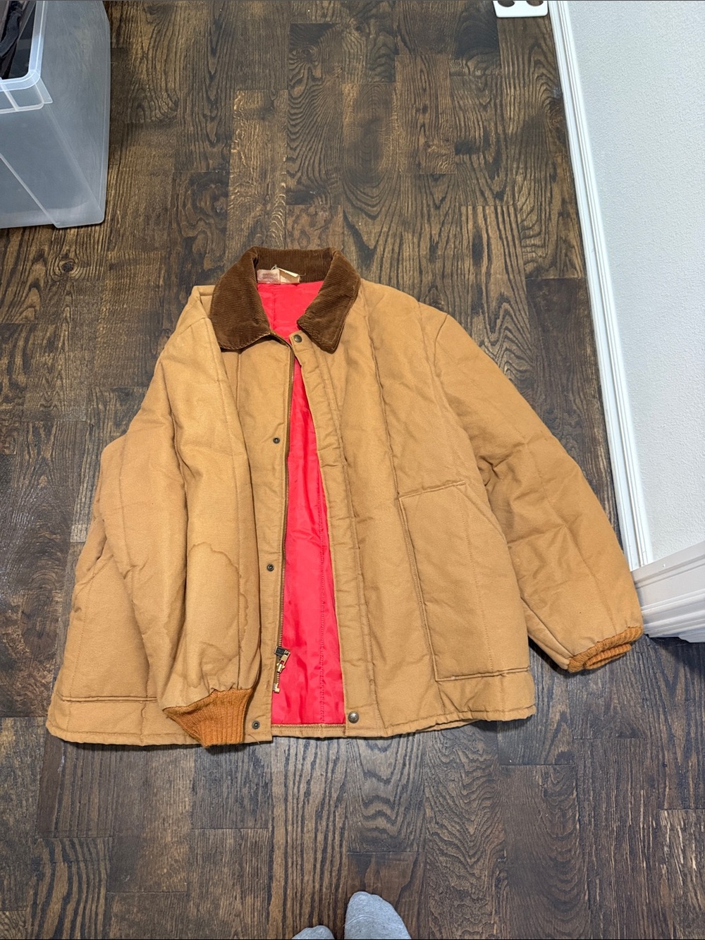 Walls Tan quilted insulated Jacket with Red Lining and Brown Corduroy Collar